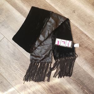 Scarf nwt black accessories